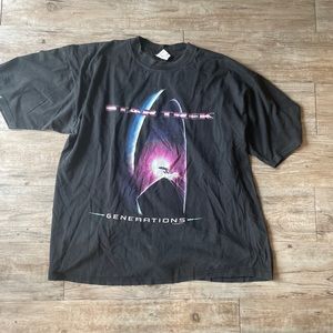 Dark grey vintage Star Trek shirt 
Size: XL
